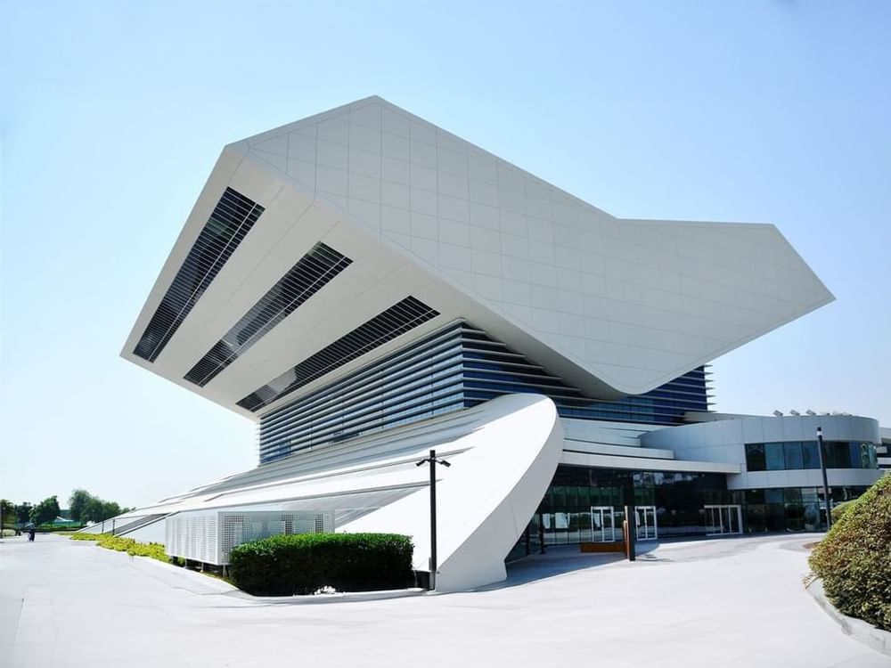 مكتبة محمد بن راشد تعزز حضور الإمارات الثقافي بمعرض القاهرة للكتاب