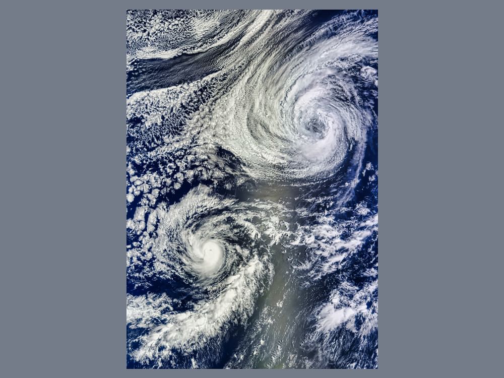 Karina rapidly intensifies into major hurricane in Pacific