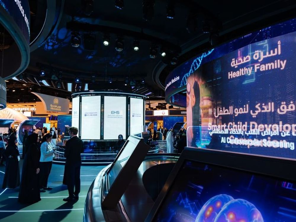 "الإمارات الصحية" تستعرض منظومة متكاملة لصحة الأسرة في"معرض الصحة العالمي"