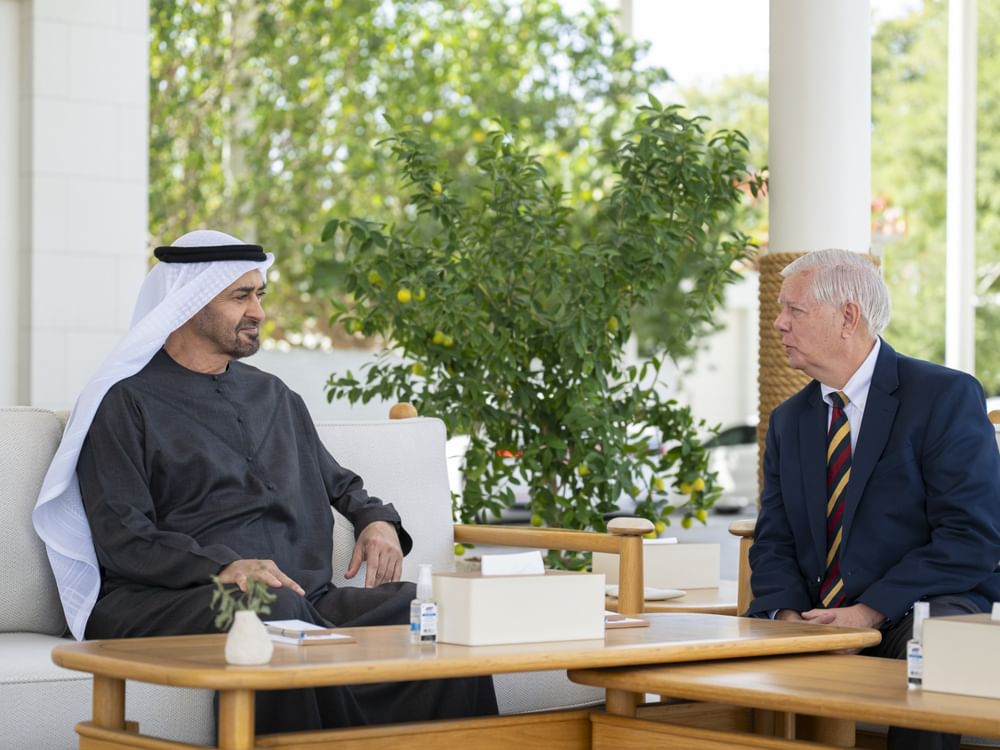 阿联酋总统会见美国国会参议员林赛·格雷厄姆