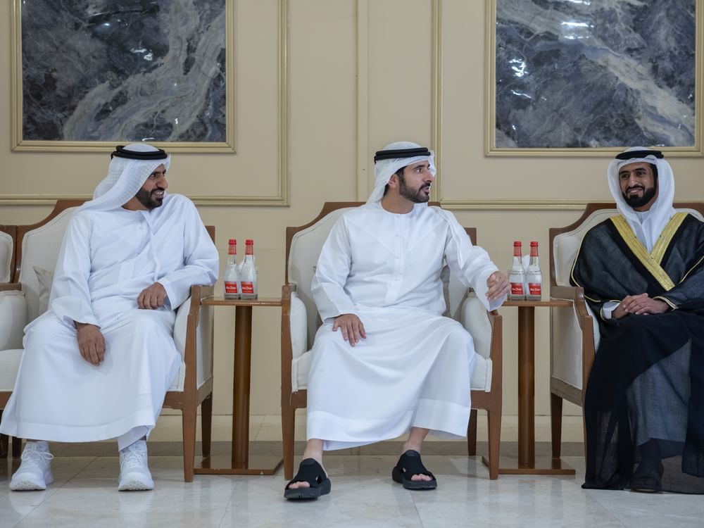حمدان بن محمد يحضر أفراح الفلاسي
