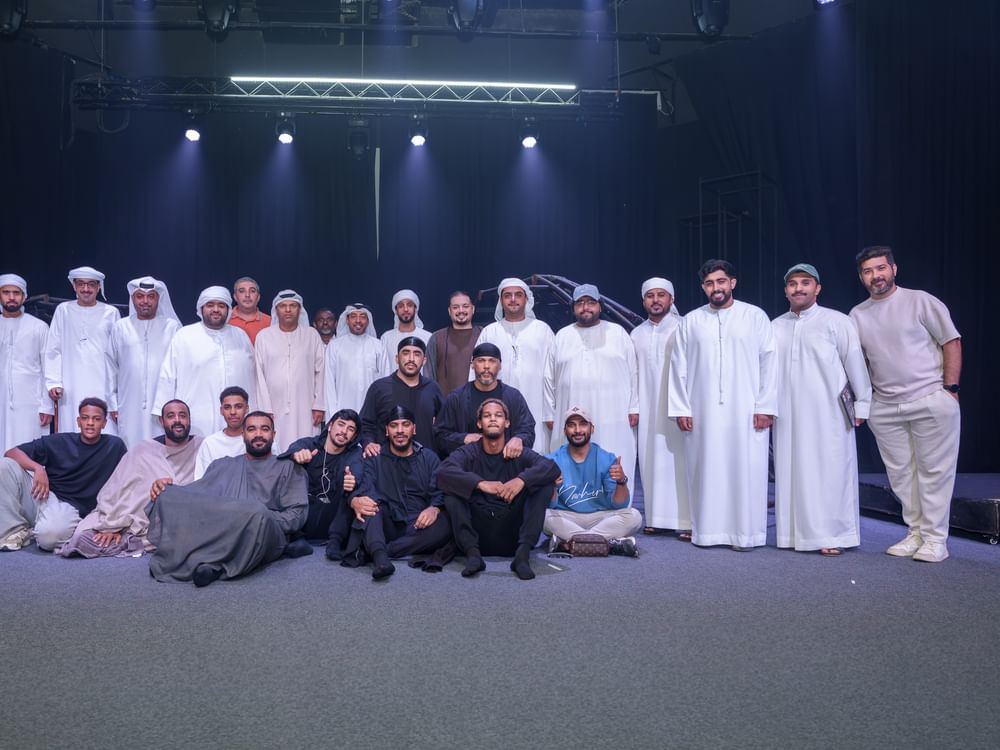 مسرح دبا يحصد أربع جوائز دولية في مهرجان ظفار بسلطنة عُمان