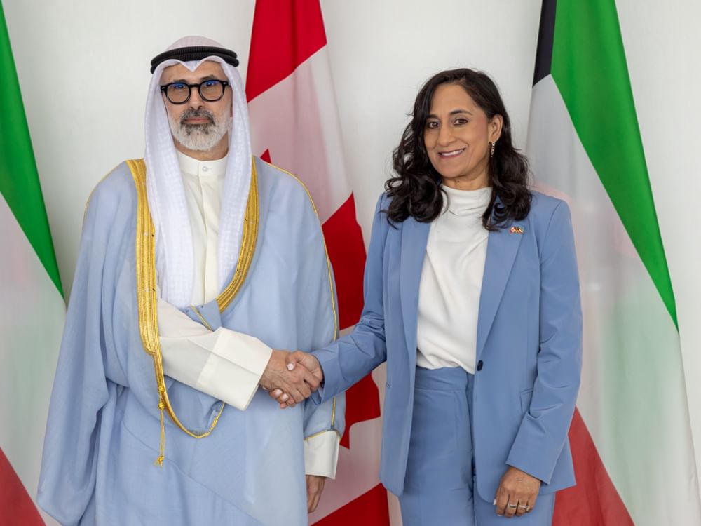 الكويت وكندا توقعان مذكرة تفاهم لتعزيز التعاون الدفاعي والأمني