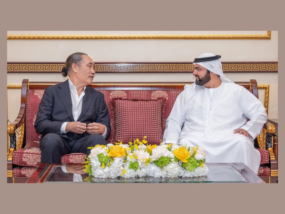 محمد الشرقي يلتقي الفنان والمخرج المسرحي ليمي بونيفاسيو ويؤكد دور المسرح في تشكيل ذاكرة الشعوب