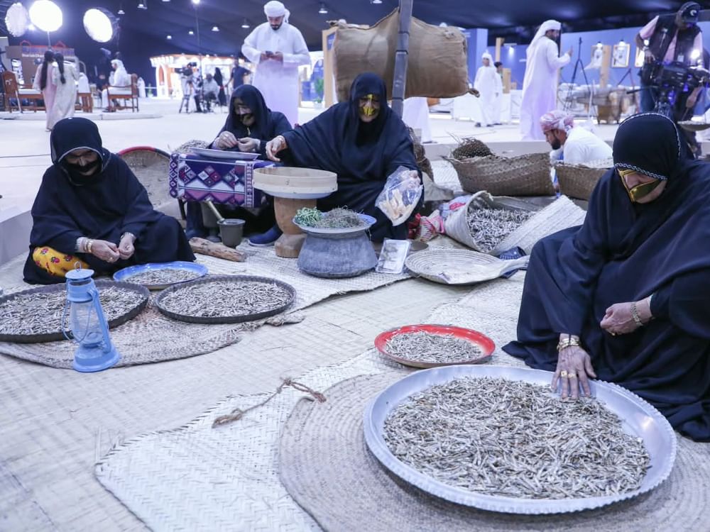 مهرجان كلباء للجاشع والسحناه يحتضن أكثر من 85 أسرة منتجة