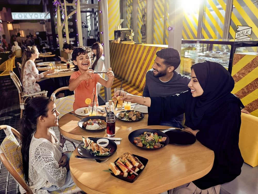 دبي تؤكد مكانتها كوجهة عالمية في سياحة الطعام