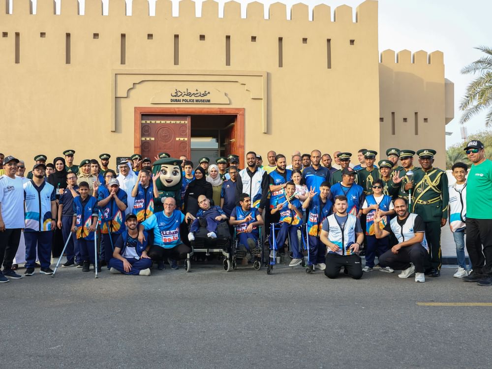 شرطة دبي تستضيف  أكثر من 300 مشارك من  أصحاب الهمم في النشاط الصيفي