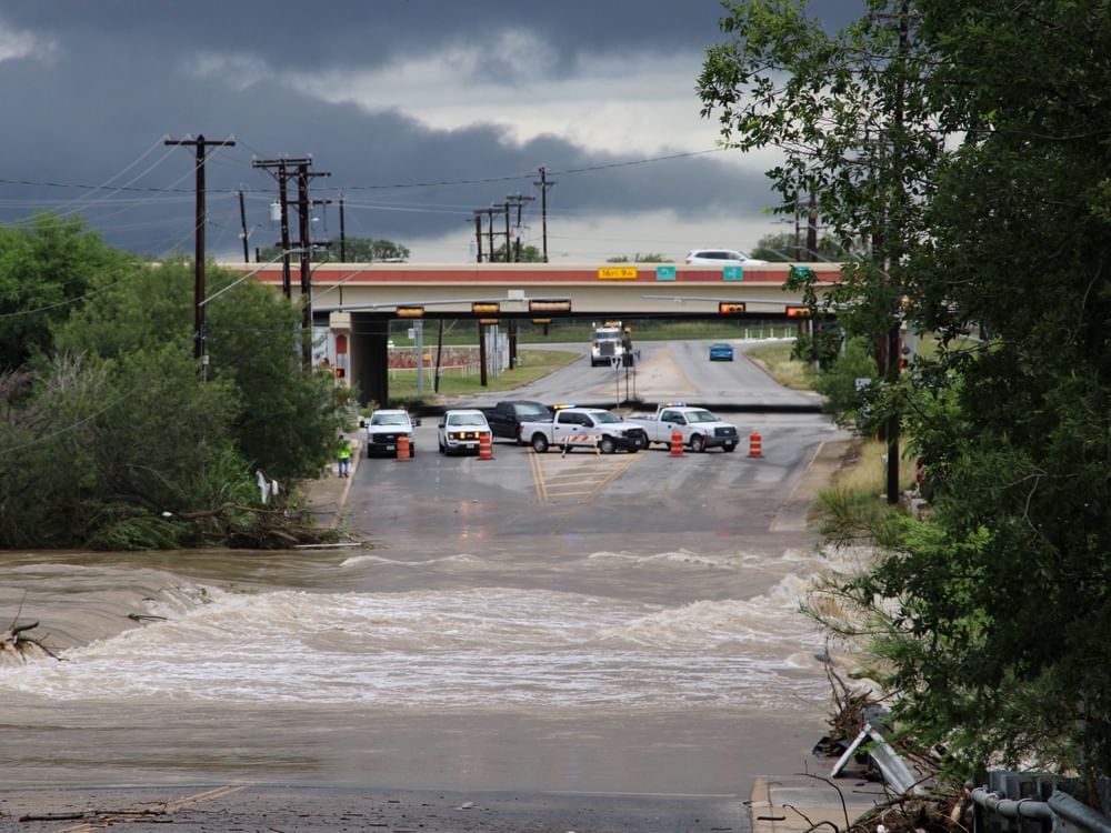At least 10 dead, several people missing after heavy rains flood in Texas