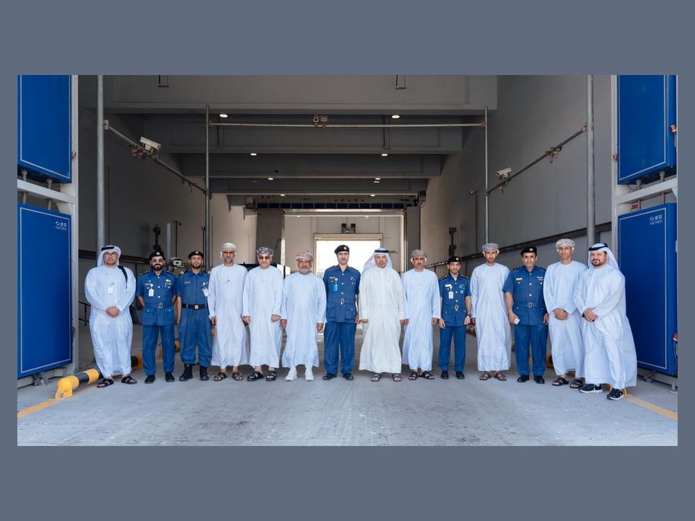 Dubai Customs discusses cooperation with senior Omani delegation