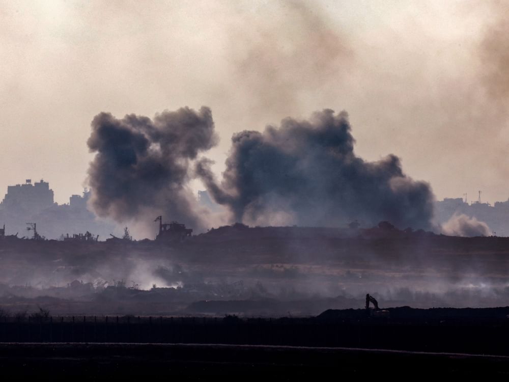 30 martyred, dozens wounded near aid centre in Gaza