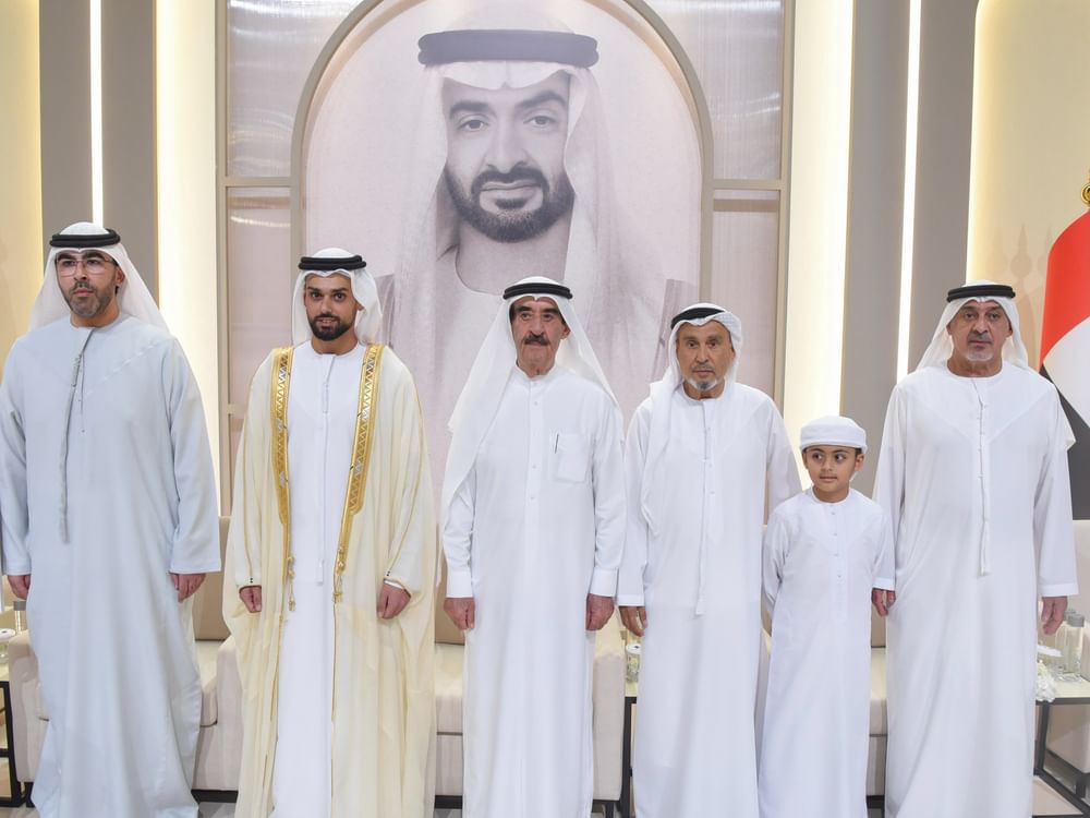 حاكم أم القيوين يحضر حفل زفاف محمد عبدالحميد صديقي