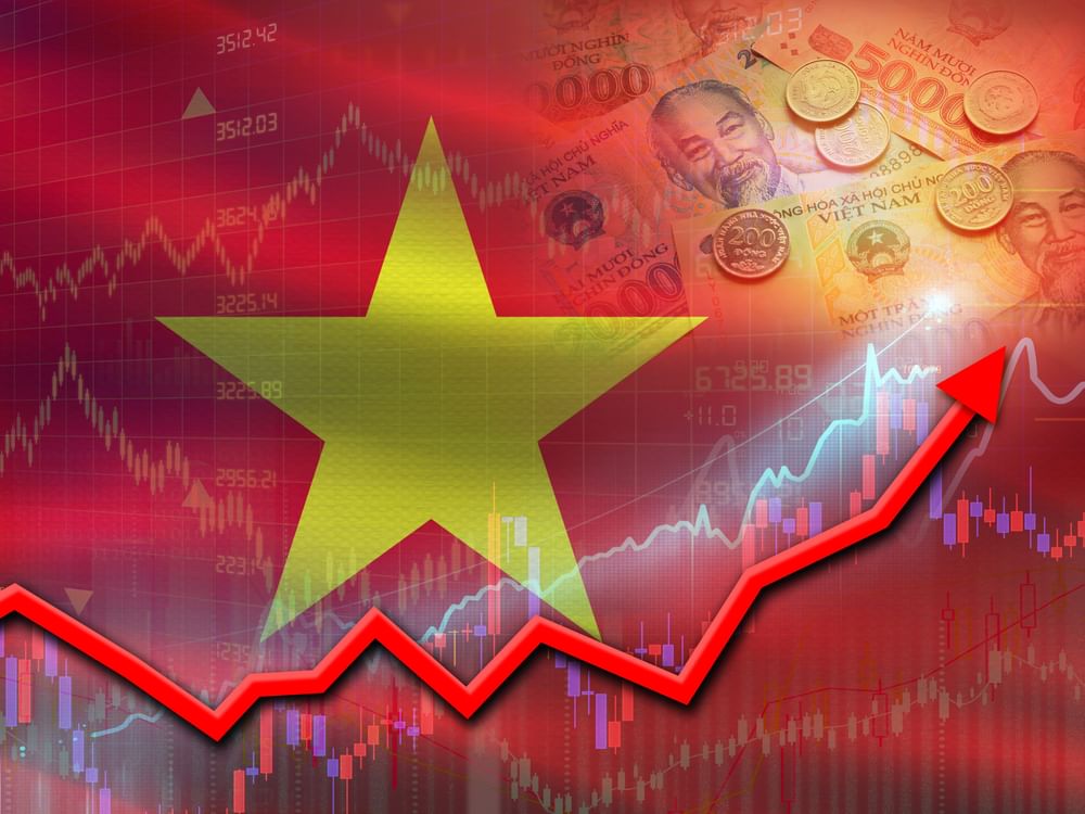Vietnam's inflation accelerates to 5.46% in April, trade deficit widens