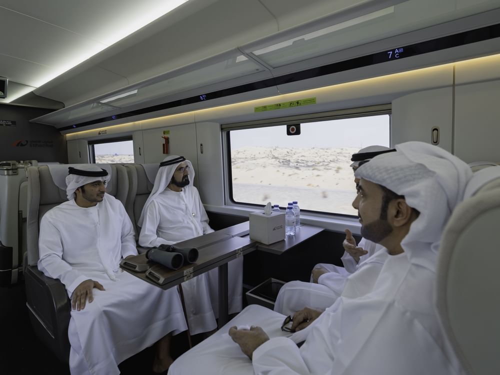 محمد بن راشد : قطار الاتحاد شريان اقتصادي مهم وجسر حيوي يعزز مسيرة الإمارات نحو المستقبل