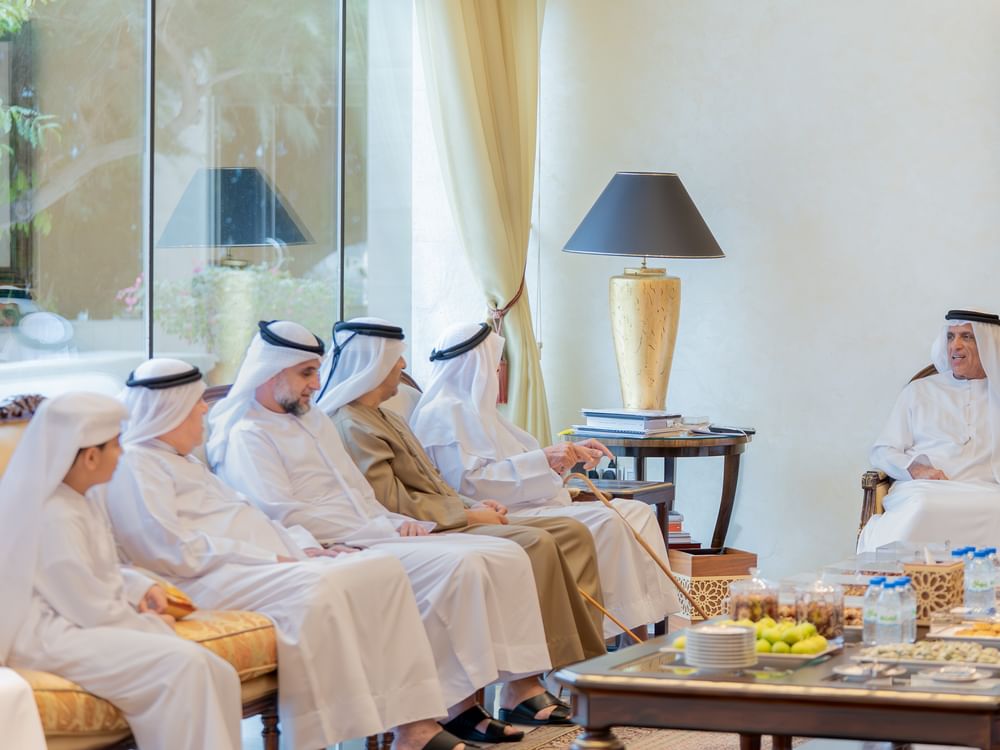 سعود بن صقر يستقبل المهنئين بعيد الفطر السعيد