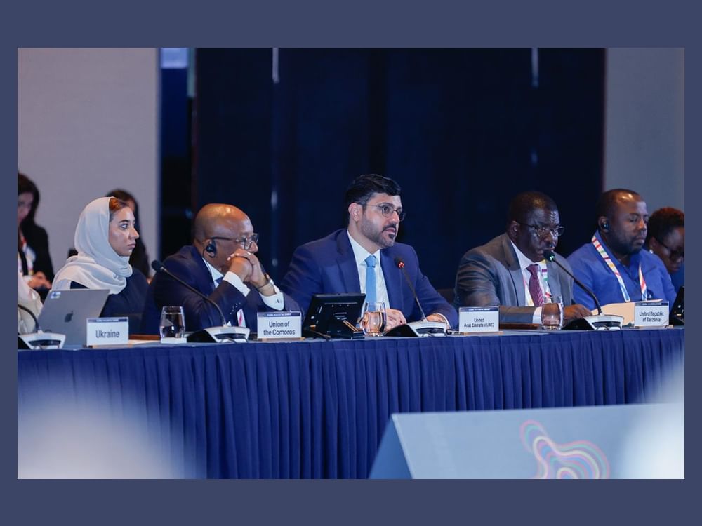 الإمارات تشارك العالم تجربتها في توظيف الذكاء الاصطناعي لتطوير العمل الحكومي 