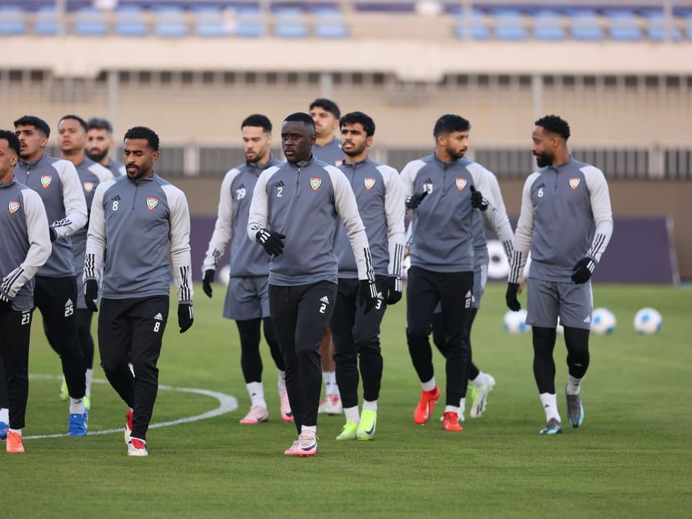 خبراء: الحظوظ متساوية في مجموعة الإمارات للتأهل لنصف نهائي كأس الخليج