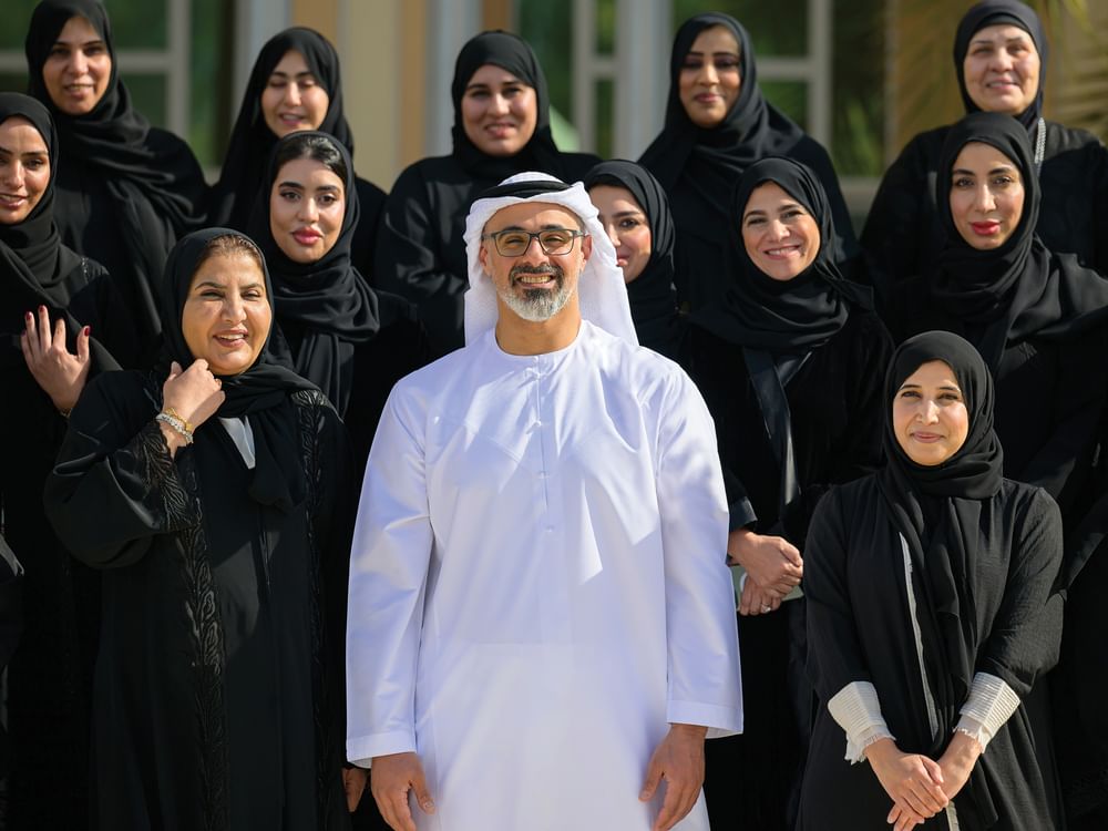 Khaled bin Mohamed bin Zayed Mengunjungi Persatuan Wanita Umum di Abu Dhabi