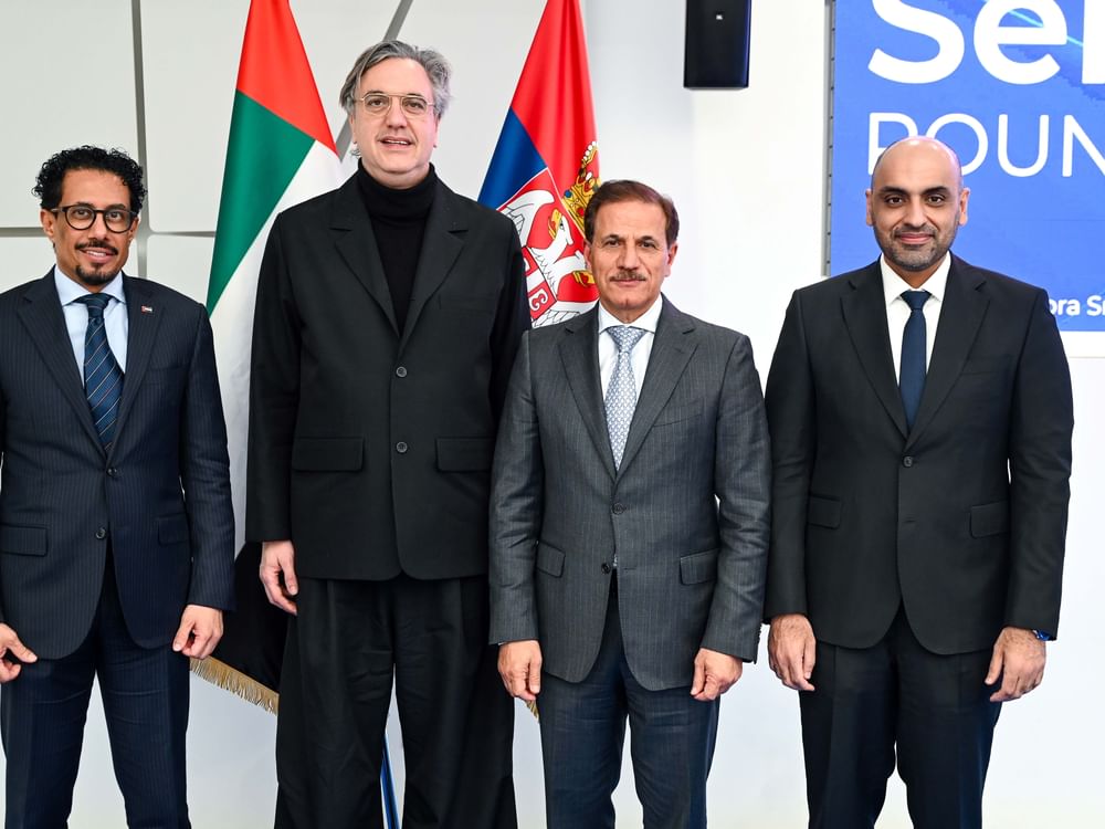 سفير الإمارات يشارك في اجتماع " تبادل التكنولوجيا والابتكار" المنعقد في صربيا