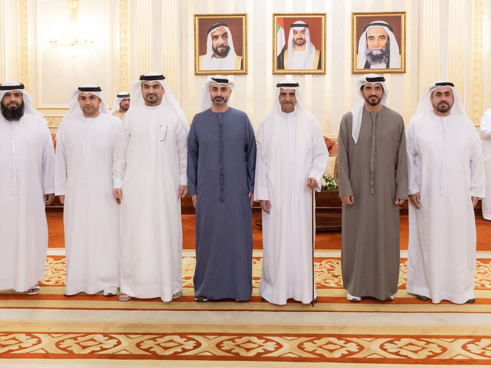 حمد الشرقي يستقبل المهنئين بشهر رمضان بحضور ولي عهد الفجيرة