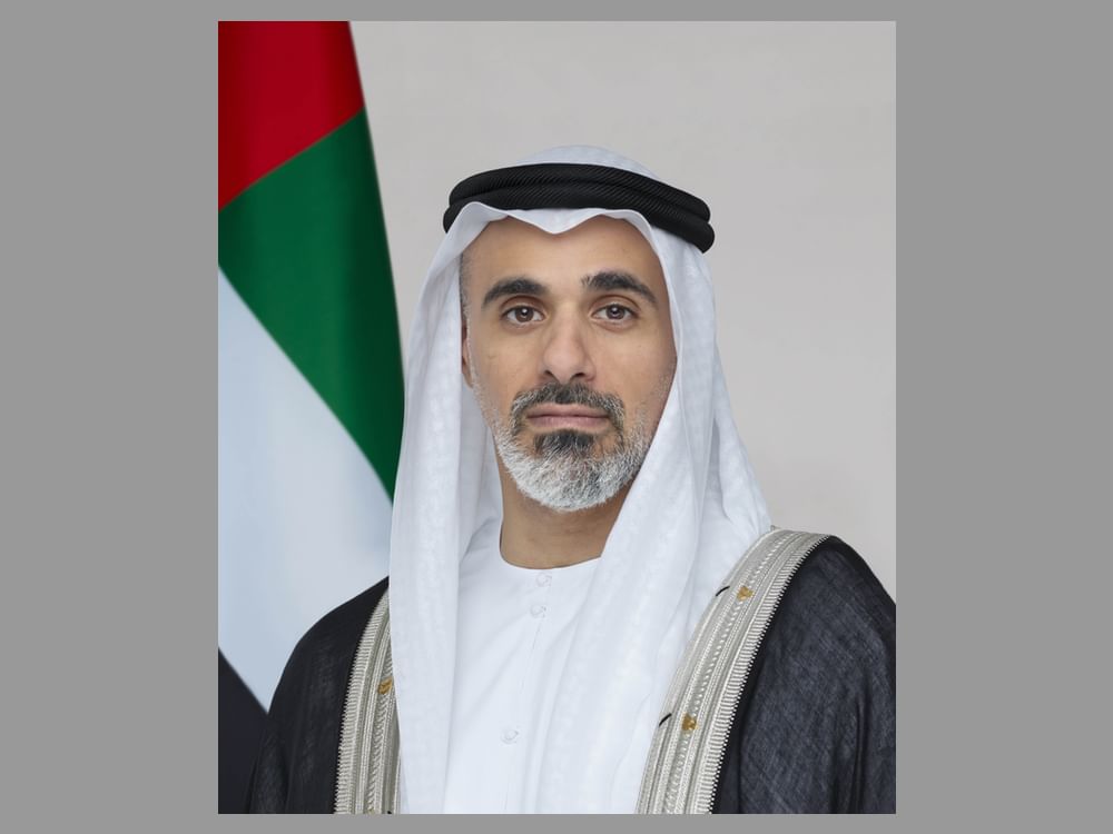 Khaled bin Mohamed bin Zayed envia cumprimentos de Eid Al-Fitr ao presidente dos EAU, vice-presidentes e governantes