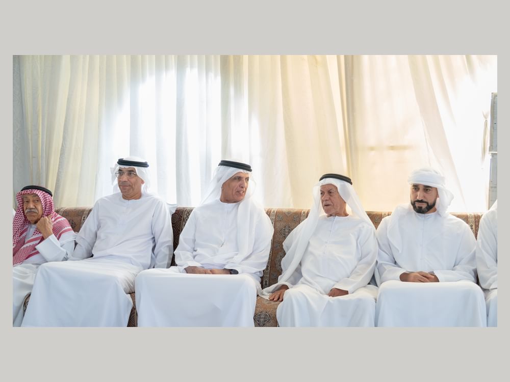 سعود بن صقر يعزي في وفاة أحمد سالم فارس العلي 