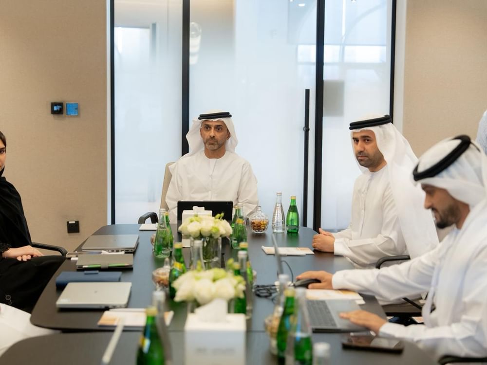 "قيادات الموارد البشرية" بعجمان يناقش توظيف الذكاء الاصطناعي في تعزيز كفاءة العمل الحكومي