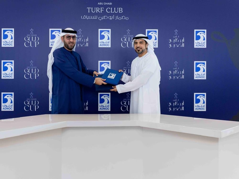 "مضمار أبوظبي للسباق" و"أدنوك" يوقعان اتفاقية شراكة استراتيجية
