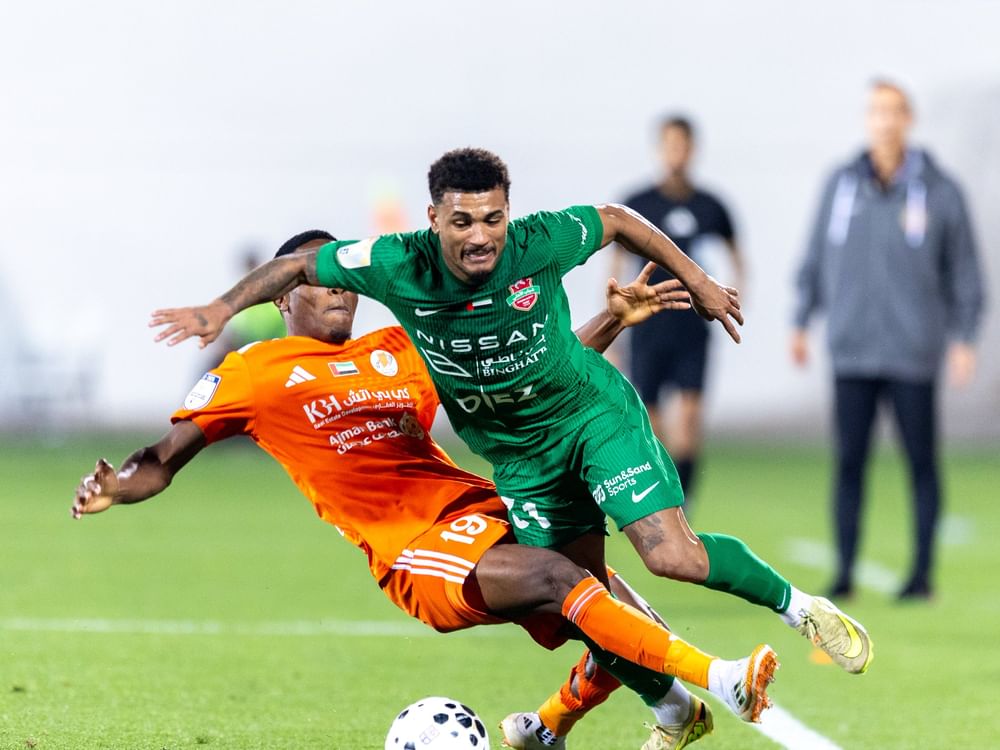 فوز شباب الأهلي والشارقة وخورفكان في دوري أدنوك للمحترفين