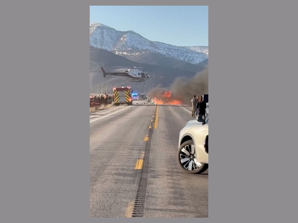 7 dead after tour van crash outside Yellowstone National Park, Idaho State