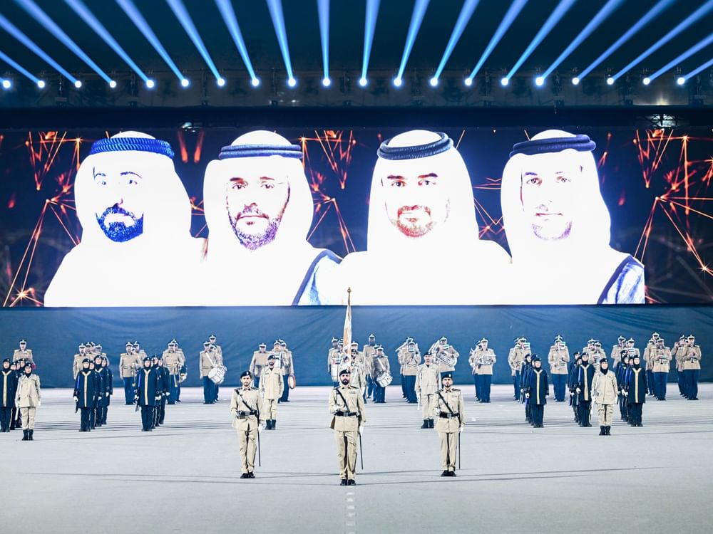 أكاديمية الشارقة للعلوم الشرطية تحتفل بتخريج دفعات جديدة من دورات التأهيل المهني و المستجدين