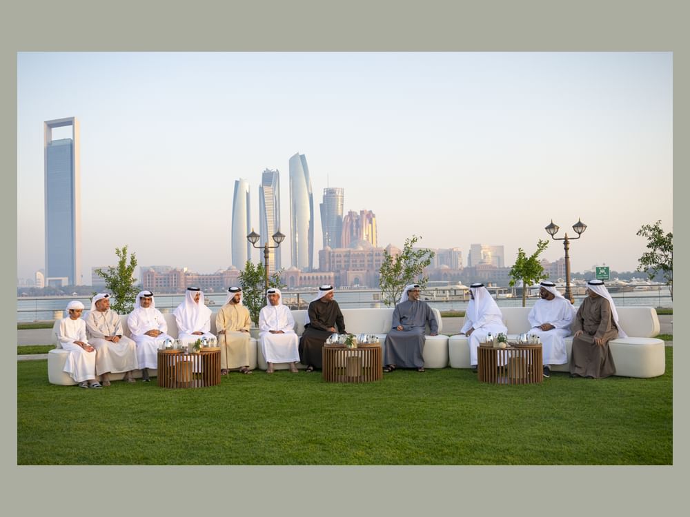 Vice-presidente dos Emirados participa de iftar com servidores da Corte Presidencial, Judiciário e setor educacional