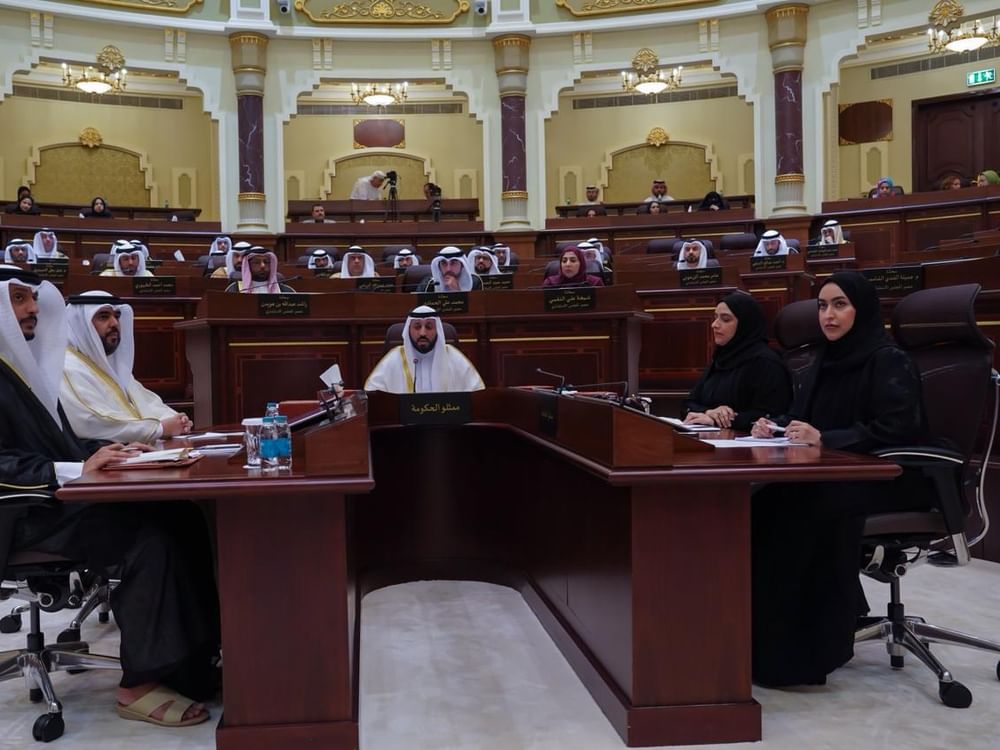 Sharjah Consultative Council discusses Sharjah Department of Human Resources policies