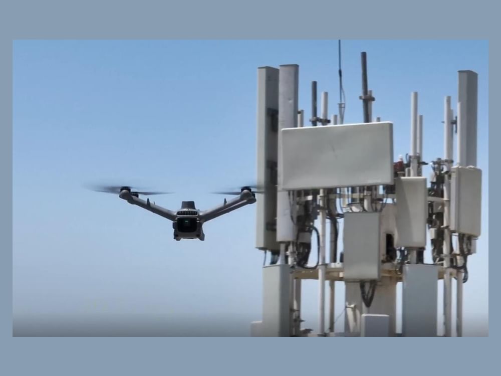 e& EAU révolutionne l’inspection des tours de télécommunication grâce à des drones alimentés par l’intelligence artificielle
