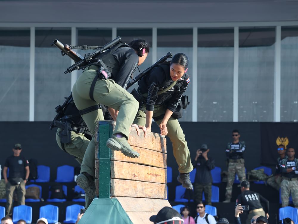 المشاركة النسائية بمنافسات "سوات 2026" تحظى باهتمام واسع