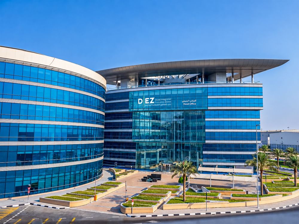 Ahmed bin Saeed approves strategy to establish Global Centre for Research and Technology for Economic Zones
