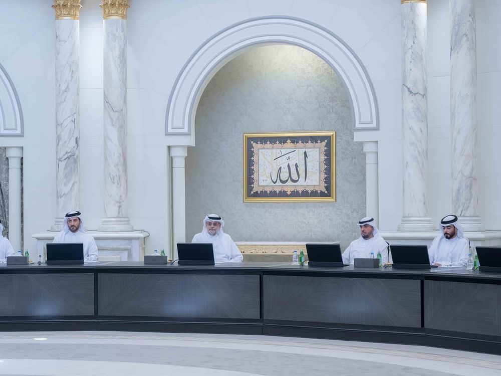 برئاسة ولي العهد .. "تنفيذي الشارقة" يحول قروض 113 أسرة مستفيدة من الدعم السكني إلى منح 