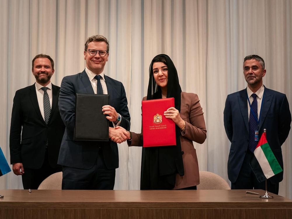 عبدالله بن زايد ووزير خارجية إستونيا يطلقان مبادرة مشتركة لدعم تعافي أوكرانيا عبر التعليم والمهارات الرقمية وريادة الأعمال