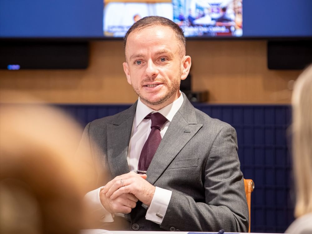 Emirados Árabes Unidos têm papel central na evolução global do setor de energia, diz diretor da Middle East Energy