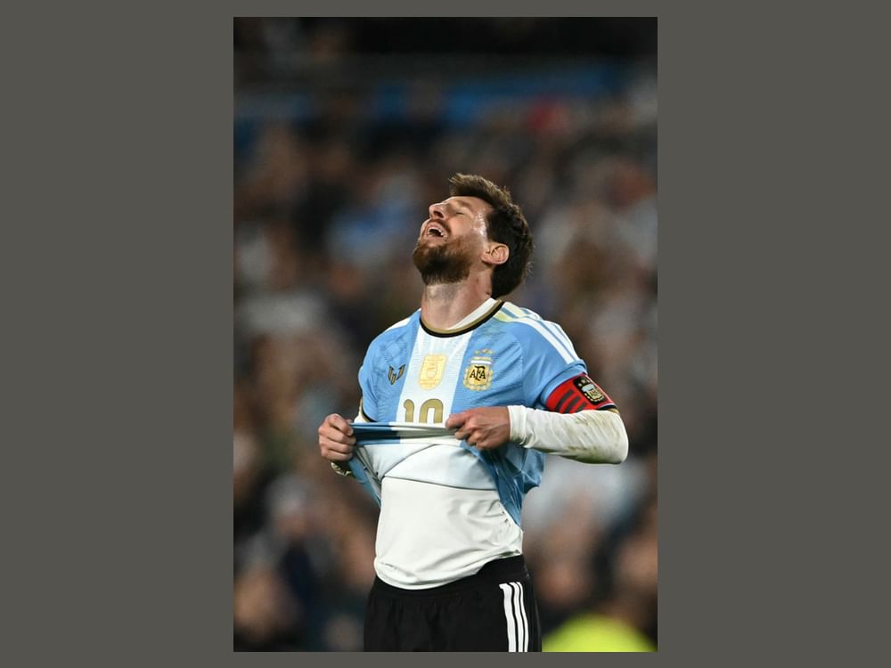 ميسي يودع المنتخب الأرجنتيني وسط احتفاء جماهيري كبير