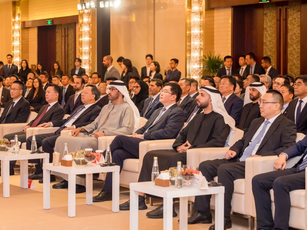الإمارات والصين تعززان تعاونهما في قطاع الطاقة