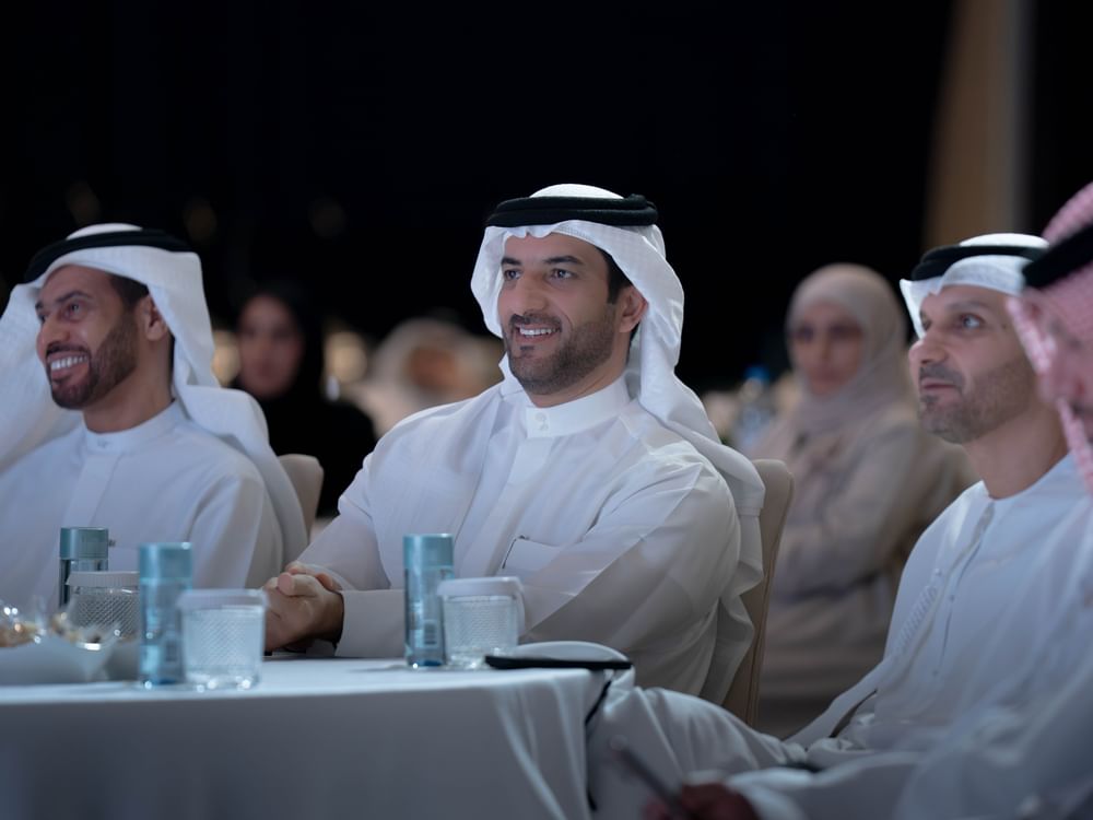 سلطان بن أحمد القاسمي يشهد جلسة مناقشة إستراتيجية مجلس القضاء بالشارقة