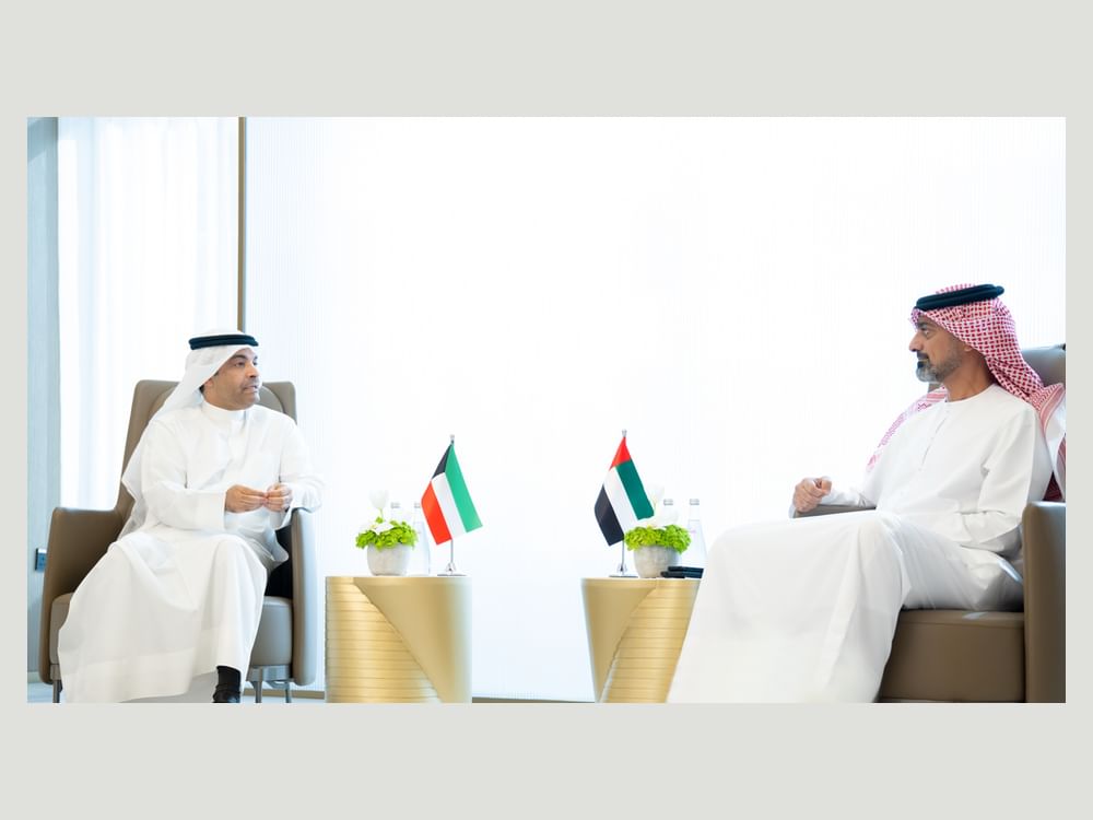 عمار بن حميد يستقبل قنصل عام الكويت