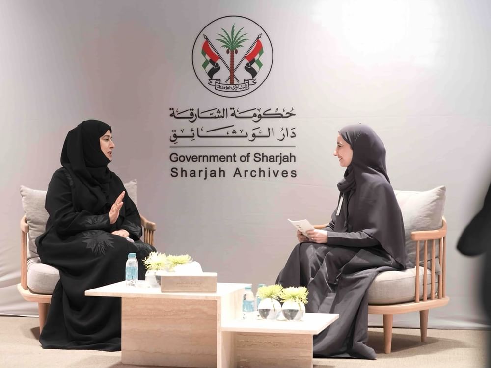 دار الوثائق بالشارقة توثق مسيرة المرأة الإماراتية عبر جلسة "بين جيل وجيل"