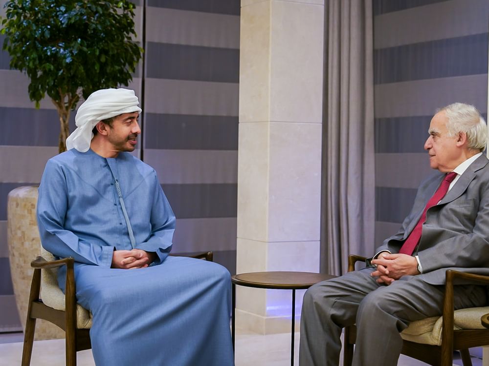 Abdullah bin Zayed receives Lebanese Minister of Culture