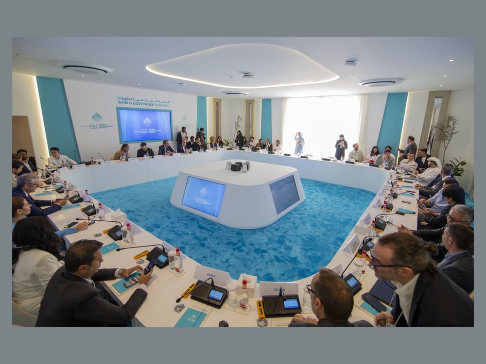 "قمة الحكومات"/قيادات حكومية ورواد أعمال: مستقبل تجارة التجزئة يعتمد على الترابط الوثيق بين التكنولوجيا والمسؤولية الاجتماعية والحوكمة