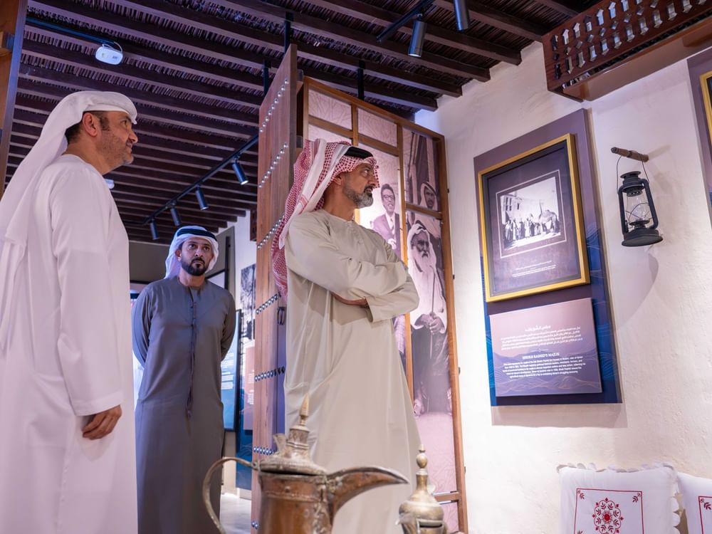 Príncipe herdeiro de Ajman acompanha obras de desenvolvimento do museu de Manama