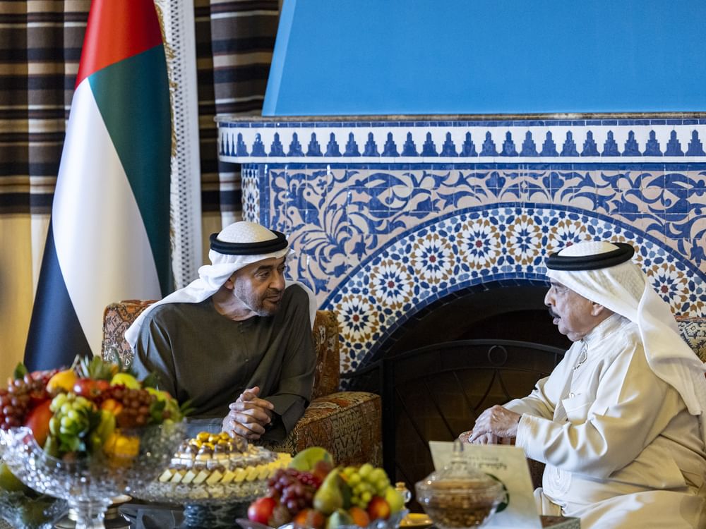 El presidente de Emiratos y el rey de Baréin abordan las relaciones bilaterales y la situación regional