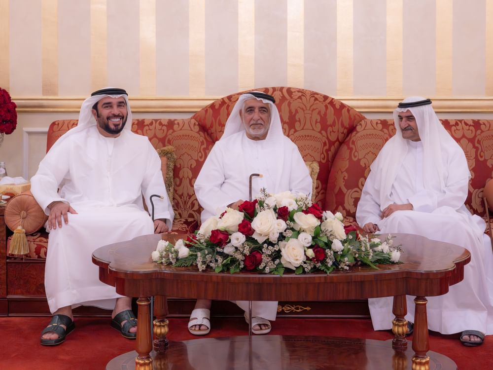 حمد الشرقي يستقبل المهنئين بشهر رمضان بحضور ولي العهد