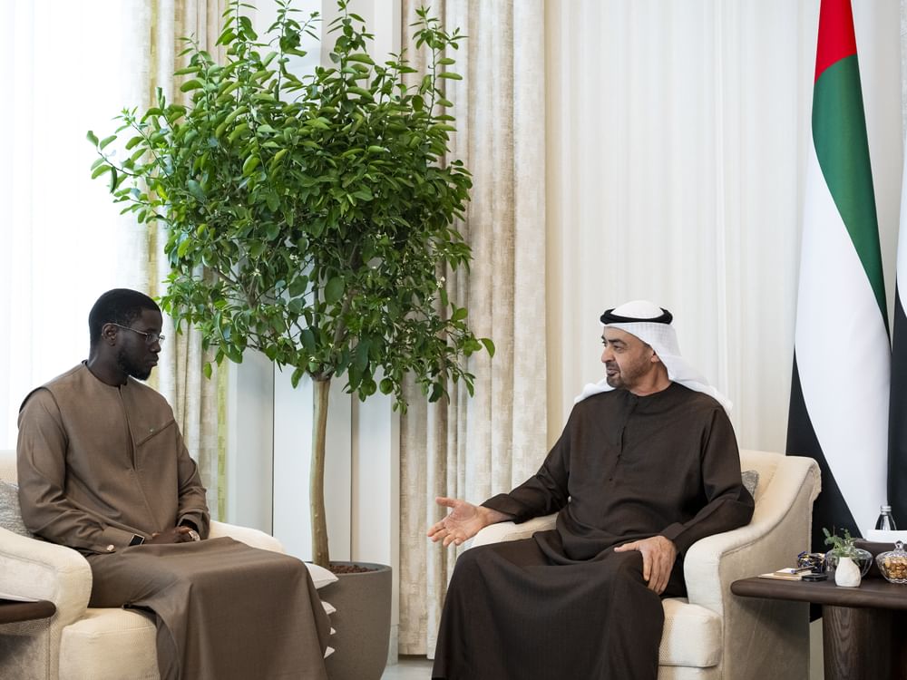 El presidente de Emiratos Árabes Unidos se reúne con su homólogo senegalés para tratar los lazos bilaterales