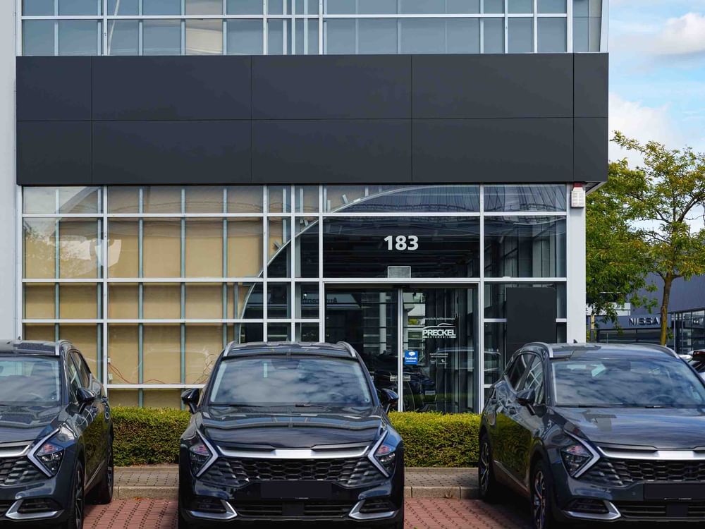 Korea's auto exports up in March on strong demand for hybrid cars